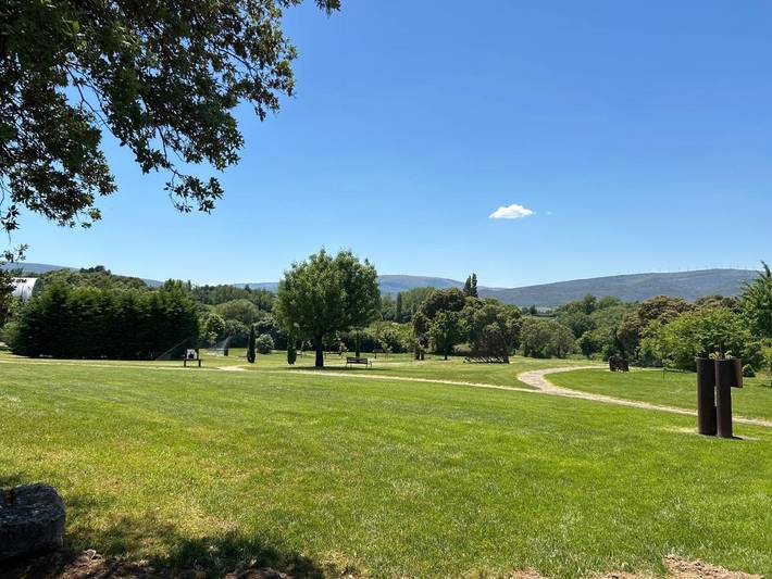 Casa de vacaciones para 5 personas, con jardín además de piscina y vistas en Las Merindades - 2