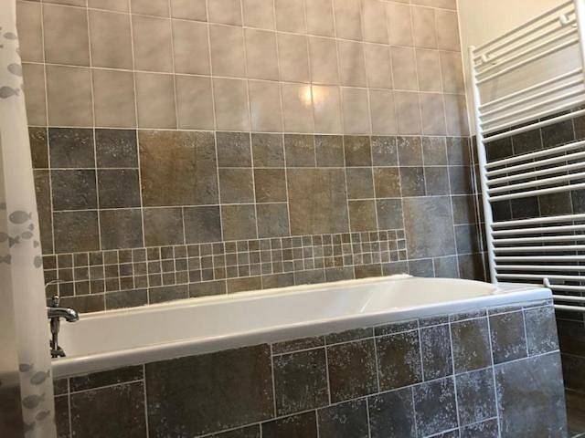 Location de vacances pour 6 personnes, avec terrasse et vue, animaux acceptés à Saint-Nicolas-du-Pélem - 2