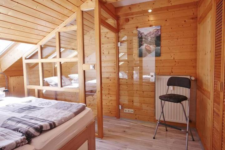 Ferienwohnung für 2 Personen, mit Sauna und Balkon in Usseln - 2