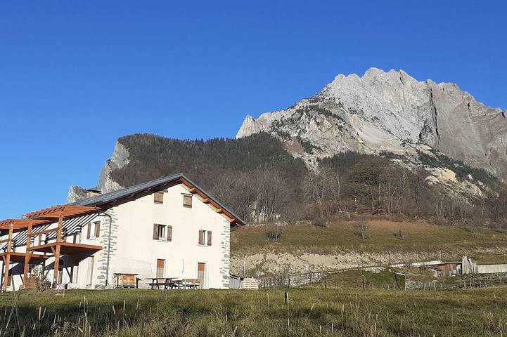 Gite au Calme Avec vue sur les Montagnes in Saint-Michel-de-Maurienne, Massif de la Vanoise