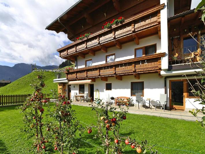Ferienwohnung für 4 Personen, mit Balkon und Balkon/Terrasse sowie Garten in Hippach