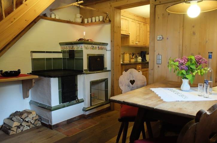 Chalet für 2 Personen, mit Terrasse und Ausblick in Haus