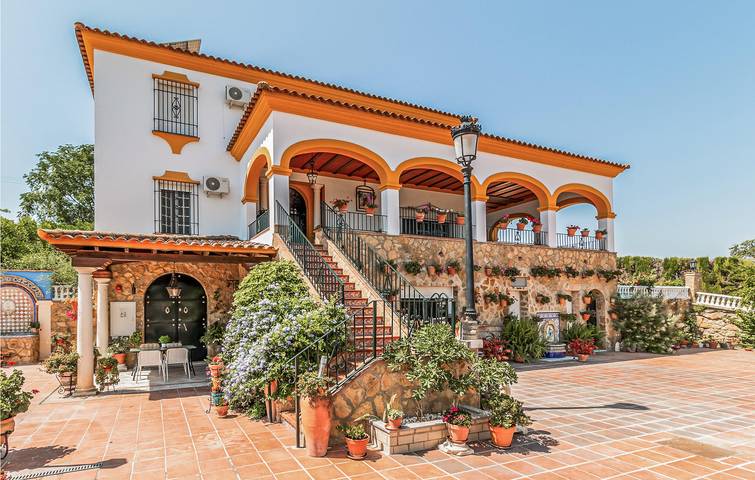 Gemütliches Aguilar Apartment mit Pool und Terrasse in Aguilar de la Frontera, Córdoba Provinz