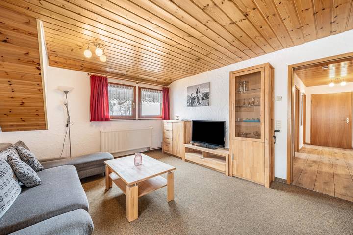 Ganze Wohnung, Ferienwohnung 'Abendsonne' mit Bergblick, Gemeinschaftsterrasse und Wi-Fi in Todtnauberg (Todtnau), Todtnau