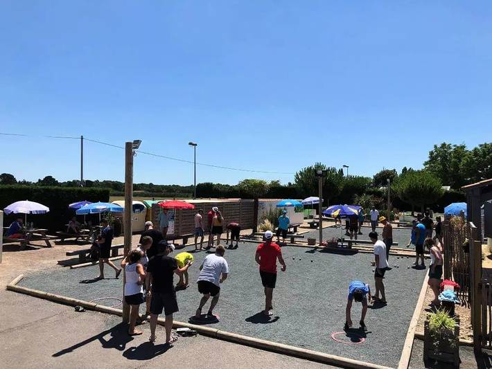 Mobil home pour 6 personnes, avec terrasse et piscine à Saint-Vincent-sur-Jard - 2