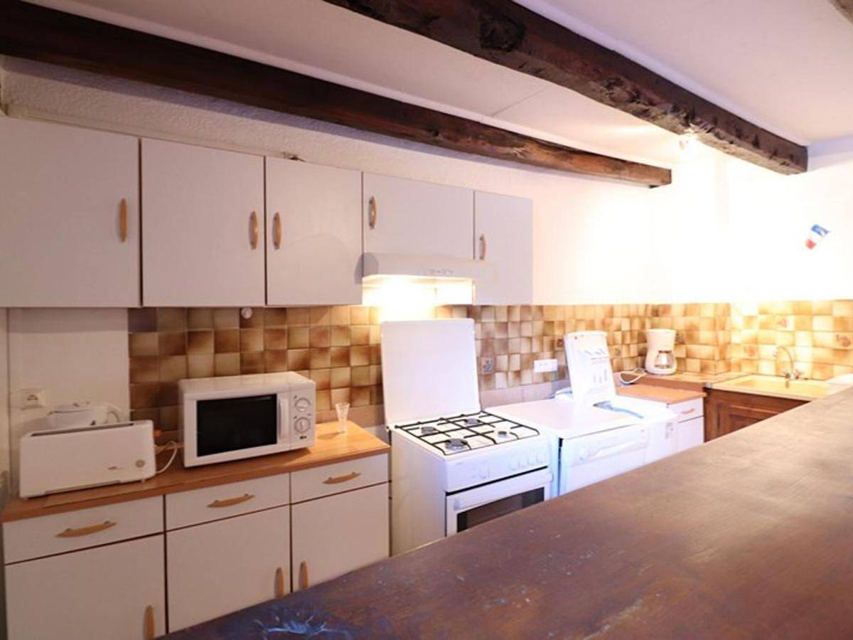 Gîte Marcolès, 3 pièces, 4 personnes - Fr-1-742-67 in Marcolès, Région d'Aurillac