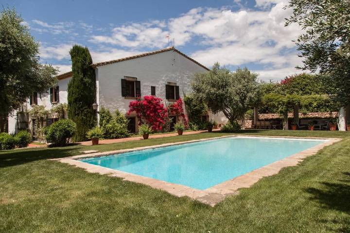 Casa rural para 14 personas, con piscina además de vistas y jardín en Cunit - 4