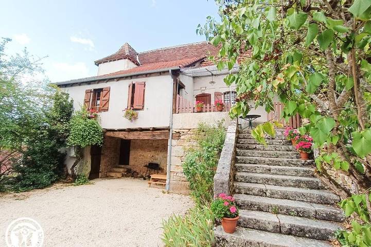 Location de vacances pour 8 personnes, avec Jardin dans Corn
