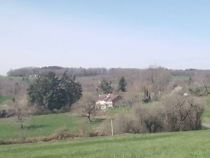 Gîte pour 4 personnes, avec jardin à Saint-Jory-de-Chalais