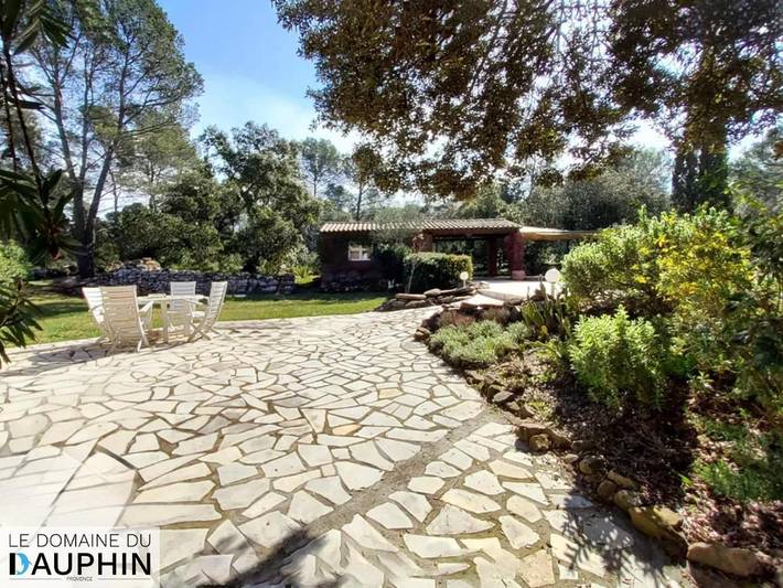 Villa pour 6 personnes, avec piscine ainsi que jardin et vue à Cuers - 3