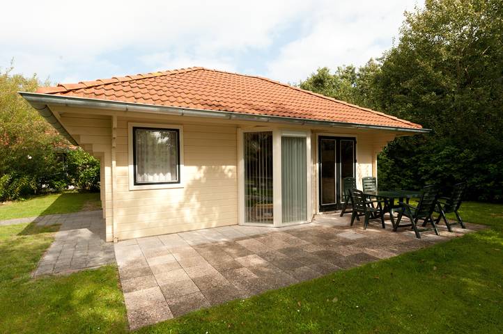 Villa voor 6 personen, met whirlpool en terras op Terschelling