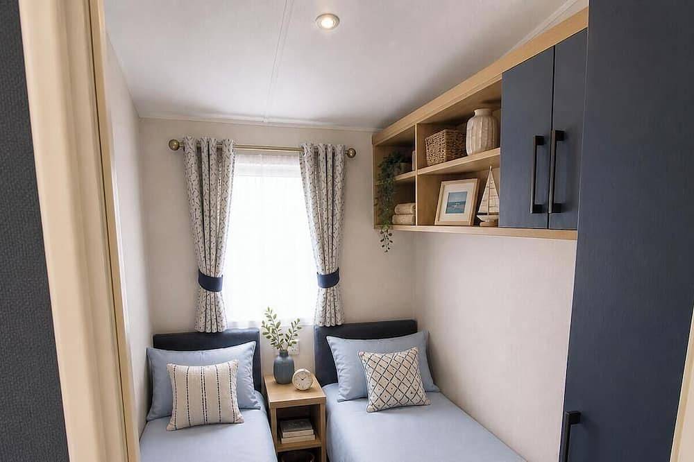 Mkrj Premium  - Parkdean Camber Sands - sleeps 8 -En Suit- Pet Friendly - sp in Camber Sands, Camber