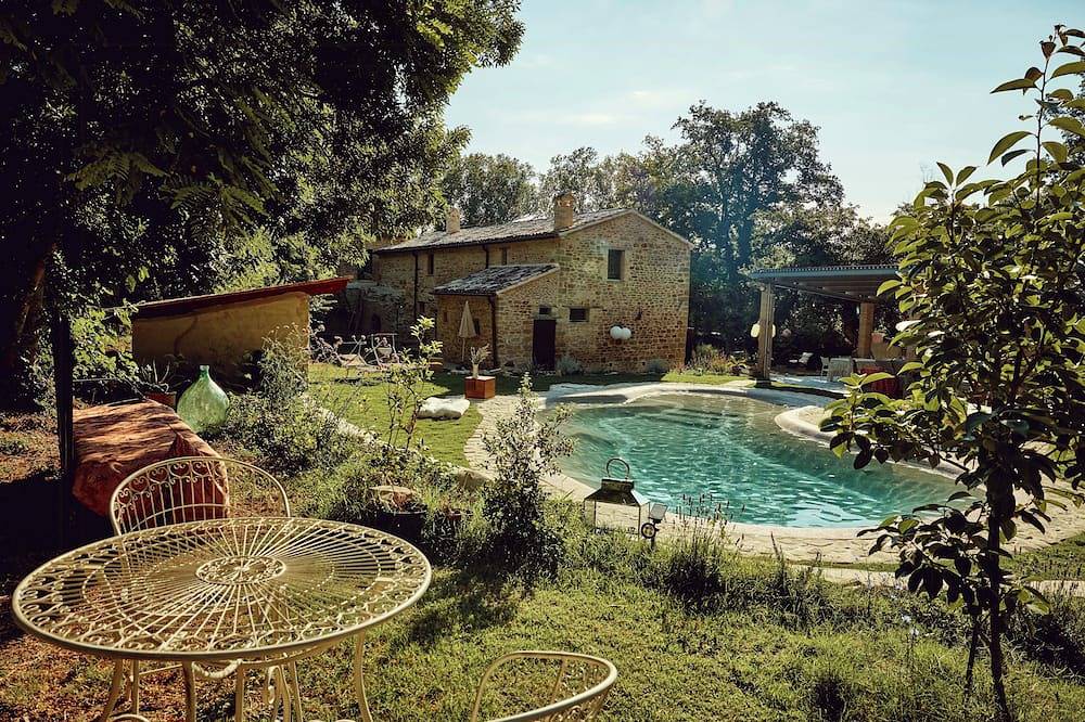 Appartamento intero, Un mulino in pietra tra bosco ripariale e laghetto in Mombaroccio, Valle del Metauro