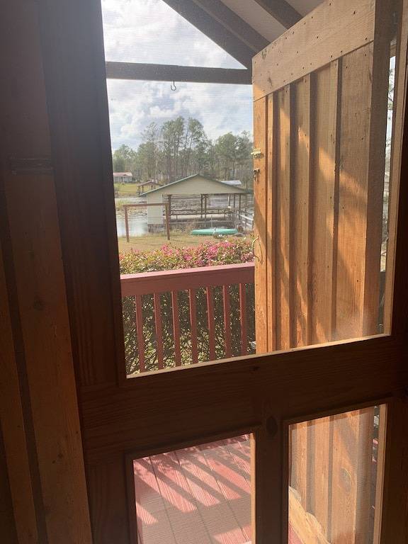 The Tiny Cabin! Lake Seminole! Waterfront! Fishing! Nice dock with lift! in Georgia