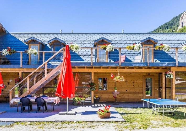 Chambre d’hôte pour 12 personnes, avec Terrasse dans Valais