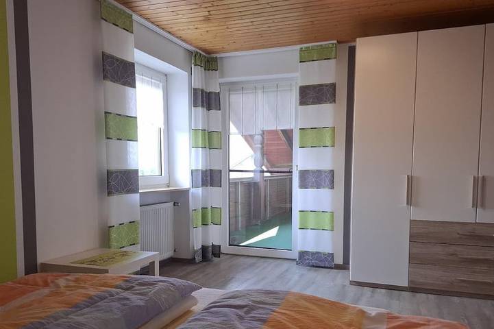 Ferienwohnung für 6 Personen, mit Balkon und Garten in Furth im Wald