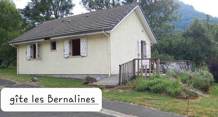 Casa de vacaciones para 4 personas, con vistas además de jardín y terraza - 1