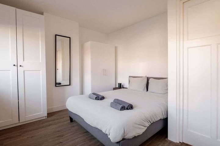 Appartement entier, Central Rotterdam Apt: 5 Min to Station in Rotterdam, Hollande-Méridionale