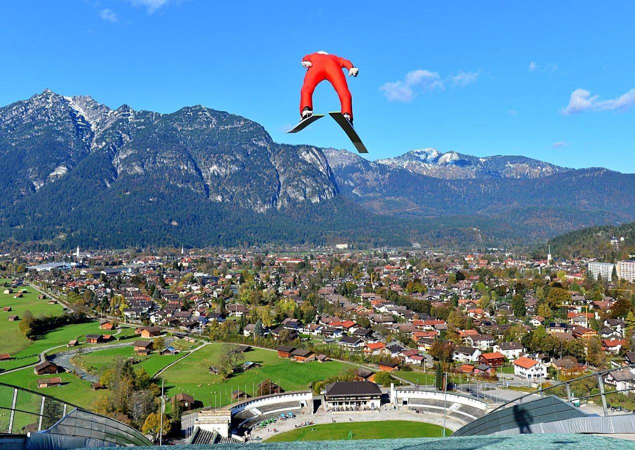 Olympiahaus in Garmisch-Partenkirchen, Bayerische Alpen
