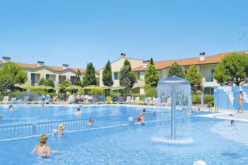 Ferienhaus für 5 Personen, mit Garten und Pool in Bibione