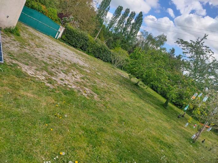 Location de vacances pour 3 personnes, avec terrasse et jardin à Yvré-l'Évêque - 2
