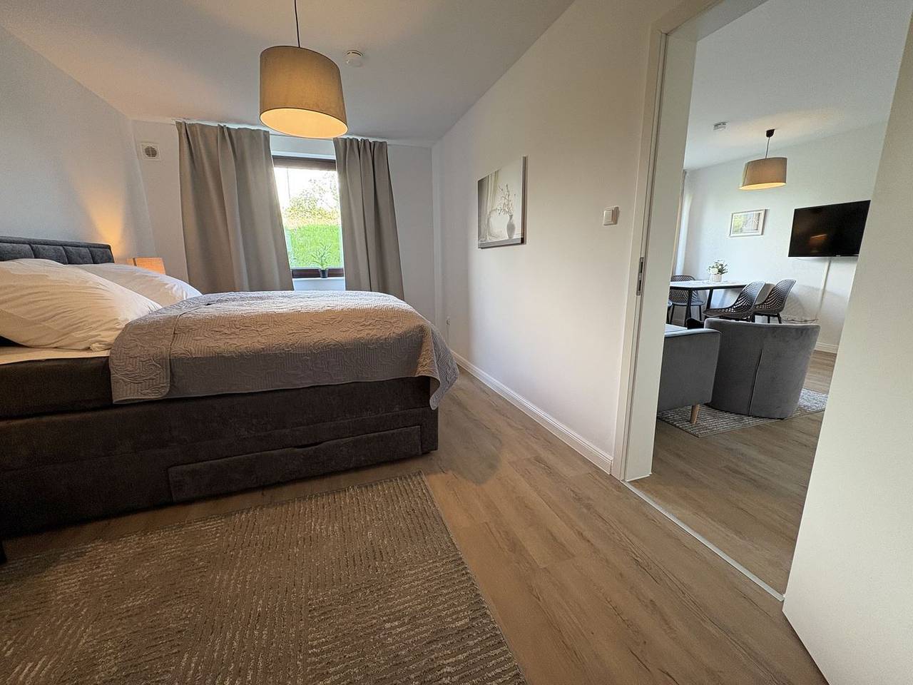 Apartamento inteiro, "Stranddistel" Ferienhaus mit 5 Wohneinheiten...
ca.850 m vom feinen Dahmer Sandstrand entfernt! in Dahme, Ostholstein