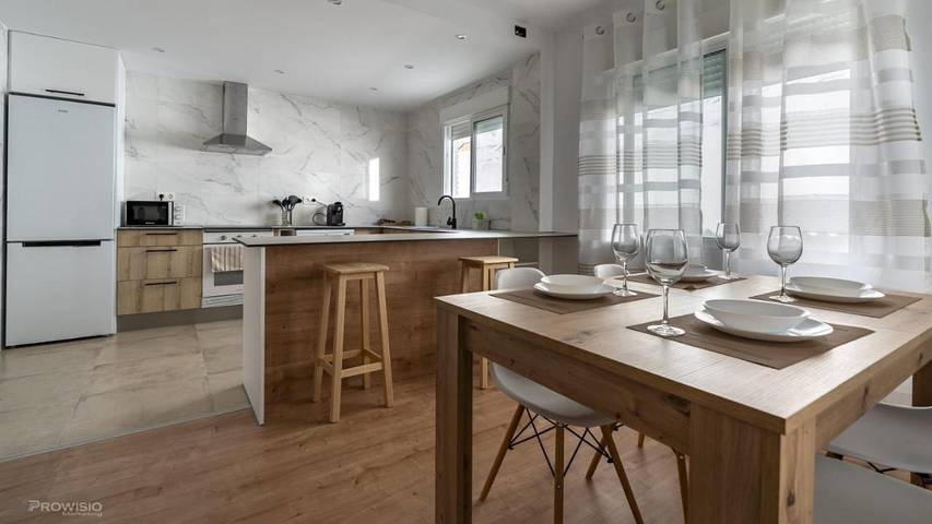 Apartamento para 5 personas, con Terraza y Jardín en Burriana