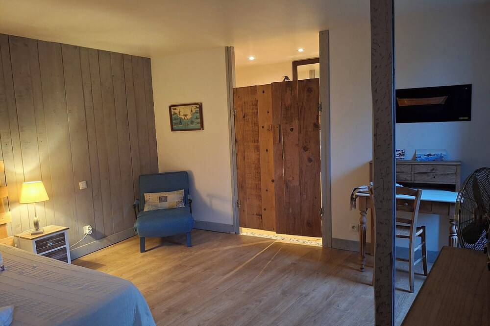 La Grange aux Mille Feuilles charming bed and breakfast - Castres, in Castres, Castres region