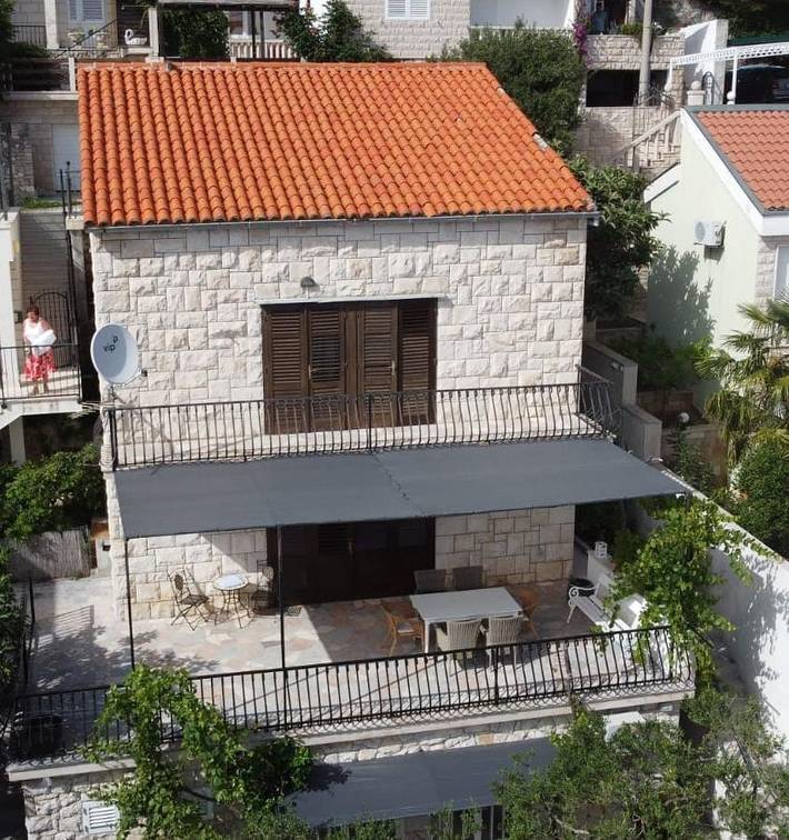 Ganze Wohnung, Ferienwohnung in Pisak mit Meerblick, Terrasse, Klimaanlage, W-Lan (5023-3) in Pisak, Omis-Riviera