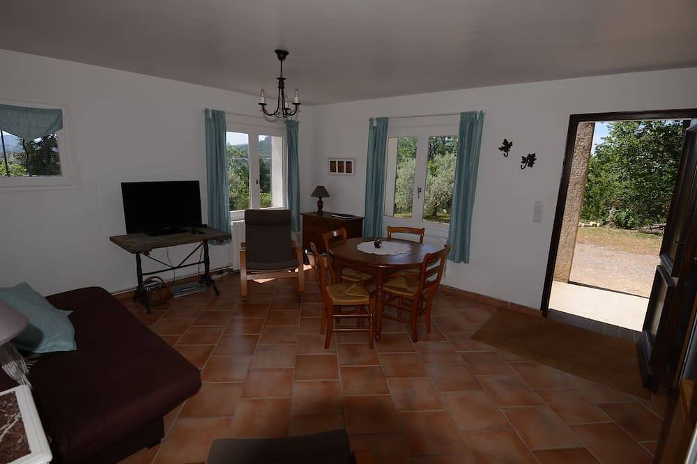 Gîte en Provence (T2) / Holiday home in Provence in L'Escale (Alpes-de-Haute-Provence), Région de Forcalquier