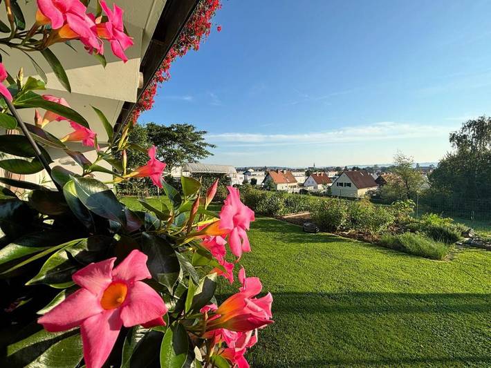 Ferienwohnung für 2 Personen, mit Terrasse und Garten sowie Ausblick