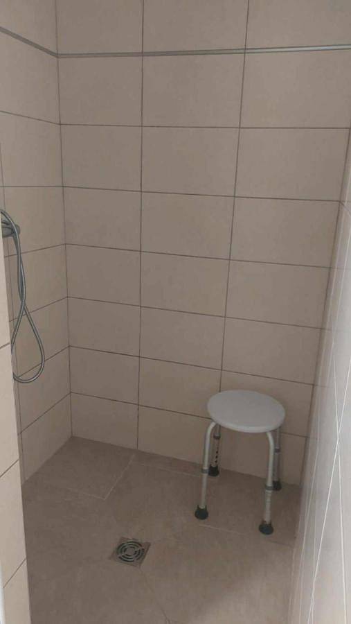 Gîte pour 3 personnes, avec terrasse à Balaruc-le-Vieux - 2