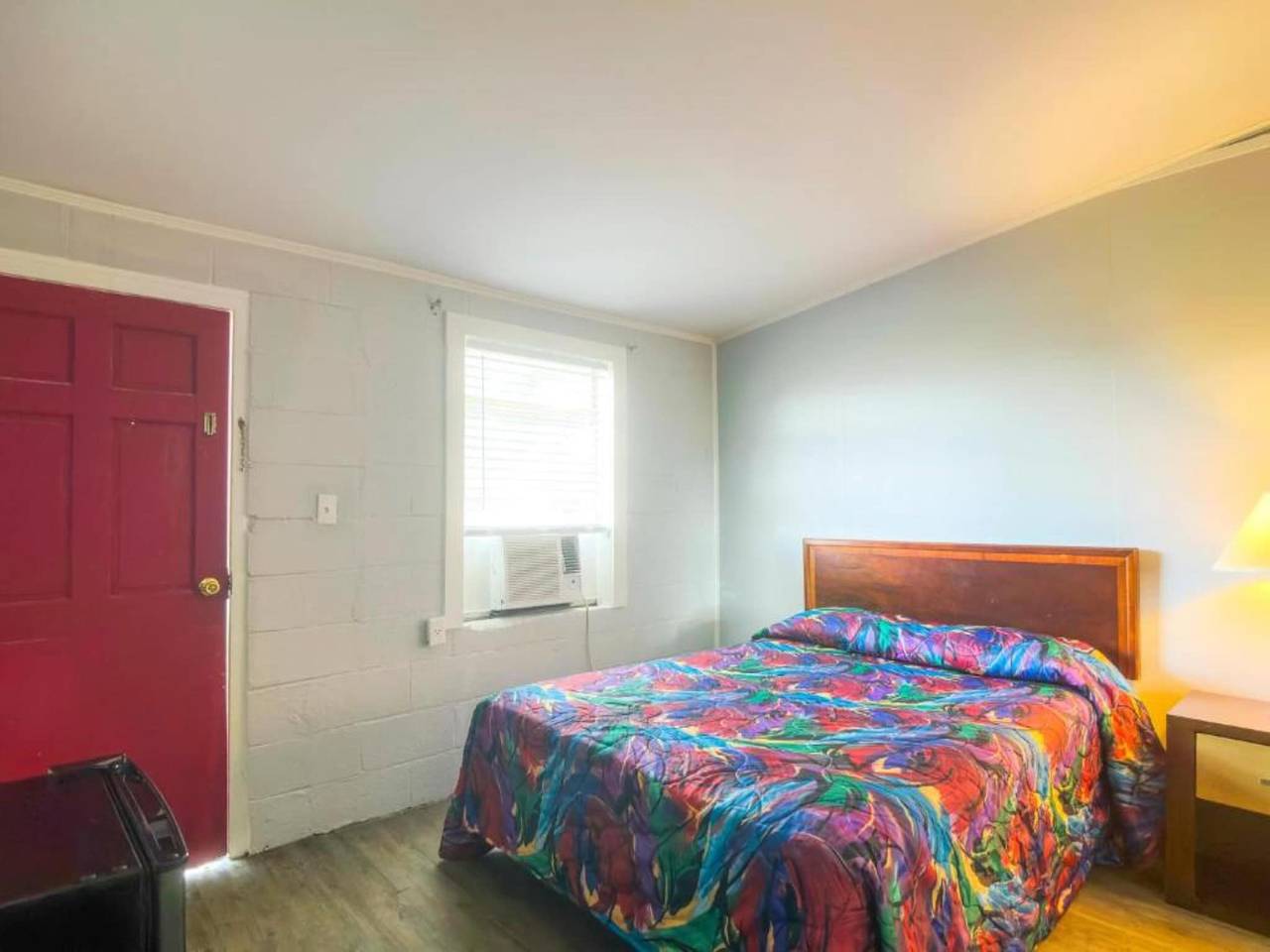 Entire apartment, Queen Bed|Smoking|Mobile Al in Mobile (AL), Mobile Bay