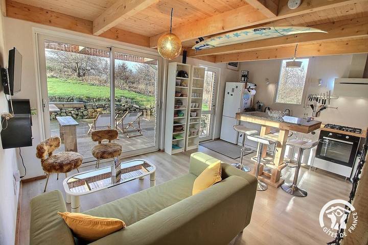 Gîte pour 4 personnes, avec terrasse et jardin, animaux acceptés