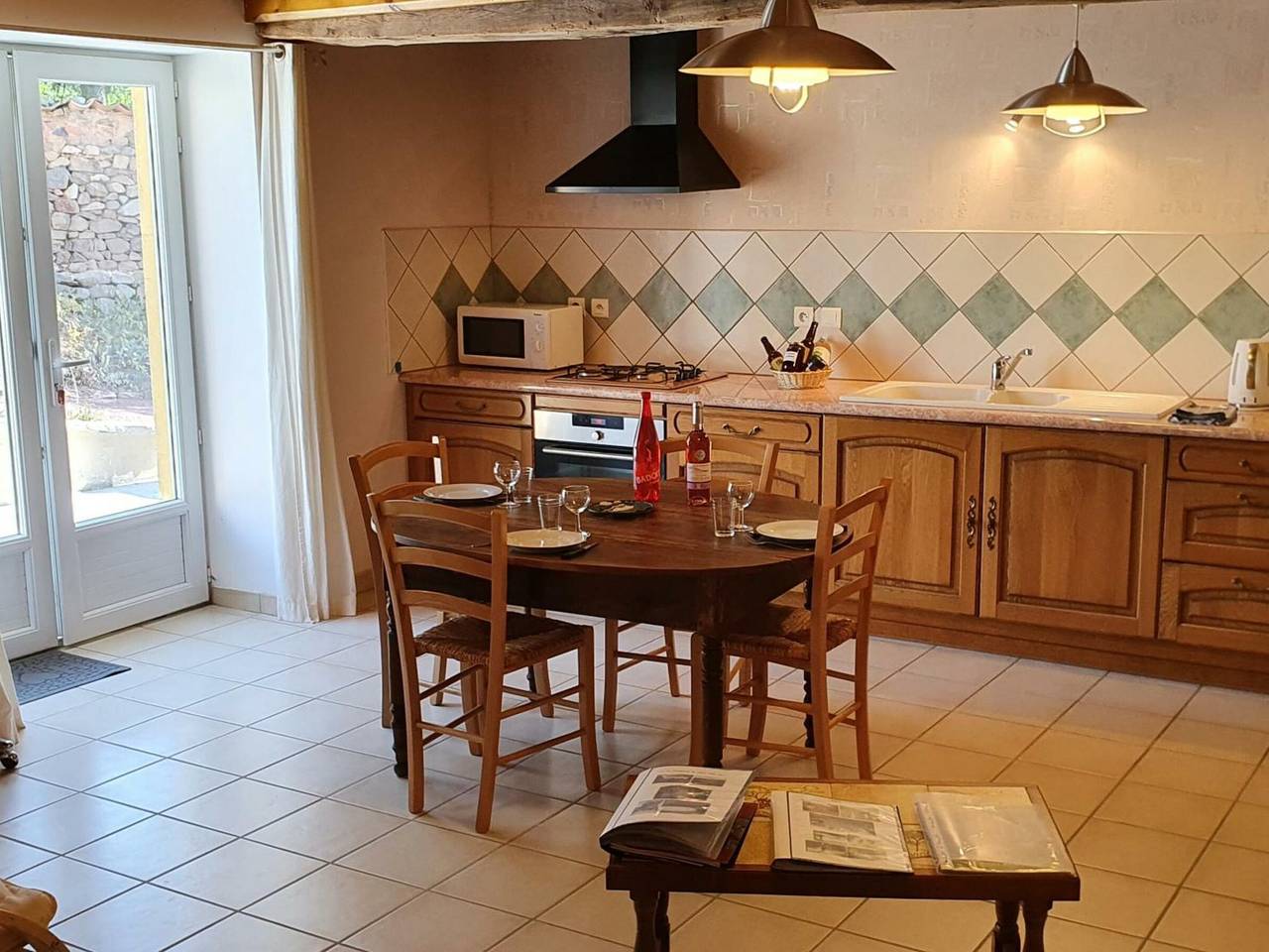 Gîte 11 pers., charme rural, internet, animaux admis in Saint-Paul-de-Vézelin, Région de Roanne
