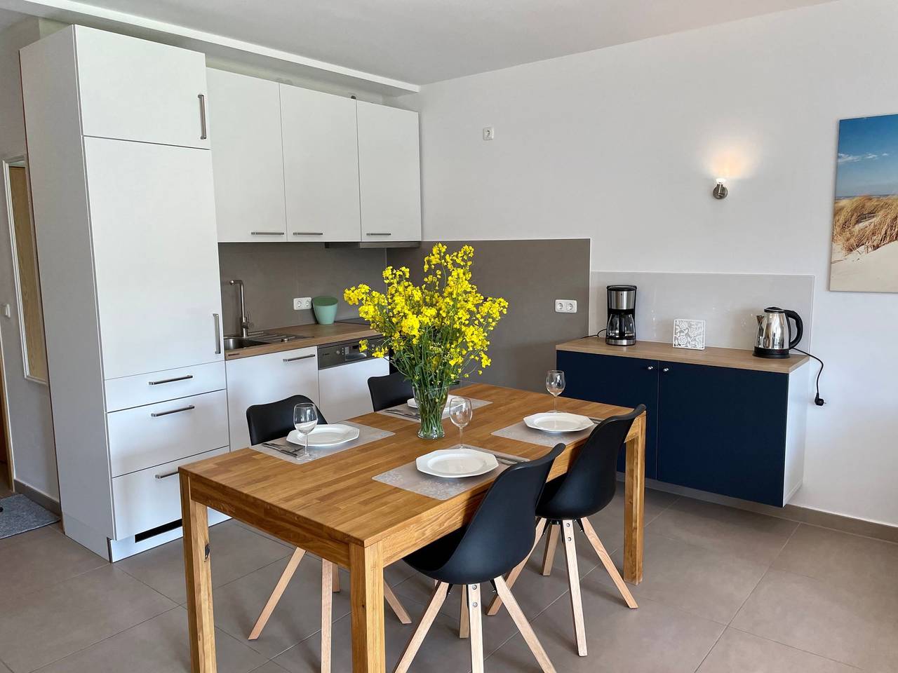 Apartamento entero, Moderne 3-Zimmer Maisonettewohnung in der Natur in Lancken-Granitz, Rügen