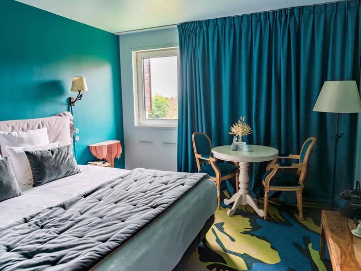Hôtel pour 2 personnes, avec sauna ainsi que jardin et piscine, animaux acceptés à Le Coudray-Montceaux - 2