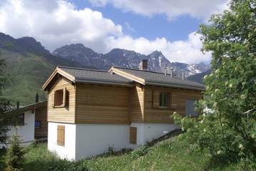 Hütte für 6 Personen, mit Terrasse in Arosa