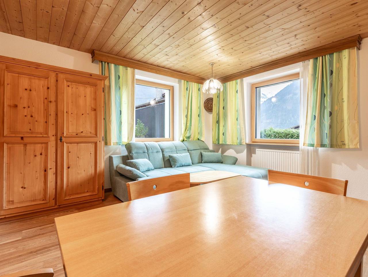Ganze Ferienwohnung, Haus Weinberg in Pettneu, Pettneu am Arlberg