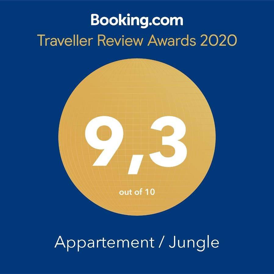 Appartement entier, Apartment with Balcony in Sète, Côte méditerranéenne (France)