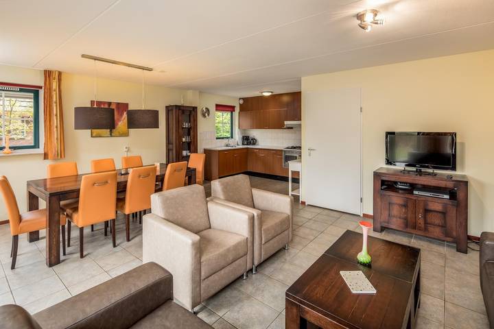 Ferienhaus für 8 Personen, mit Kinderpool und Garten sowie Terrasse in den Niederlande - 4