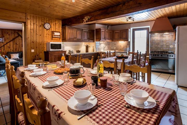 Gîte pour 14 personnes, avec jardin, animaux acceptés dans Aime-la-Plagne - 4