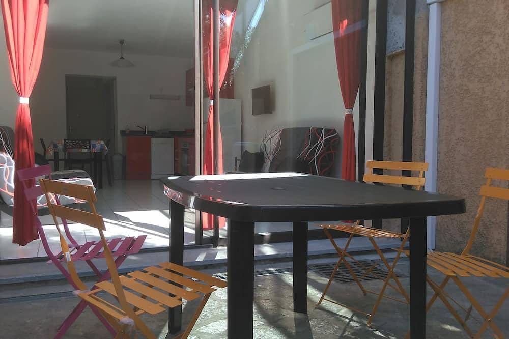 Appartamento intero, Santa Lucia, Alloggio 358 in Santa Lucia di Moriani, Corte e dintorni
