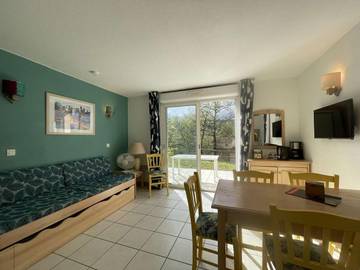 Location de vacances pour 6 personnes, avec piscine, animaux acceptés à Salavas