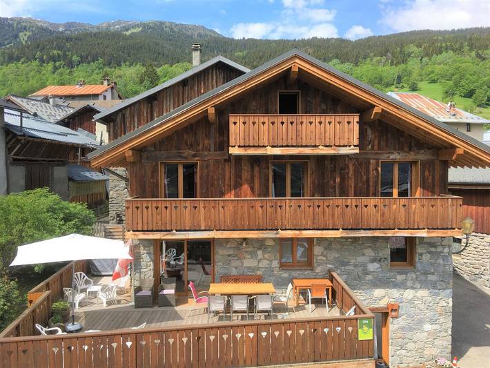 Chalet pour 8 personnes, avec terrasse à Les Allues