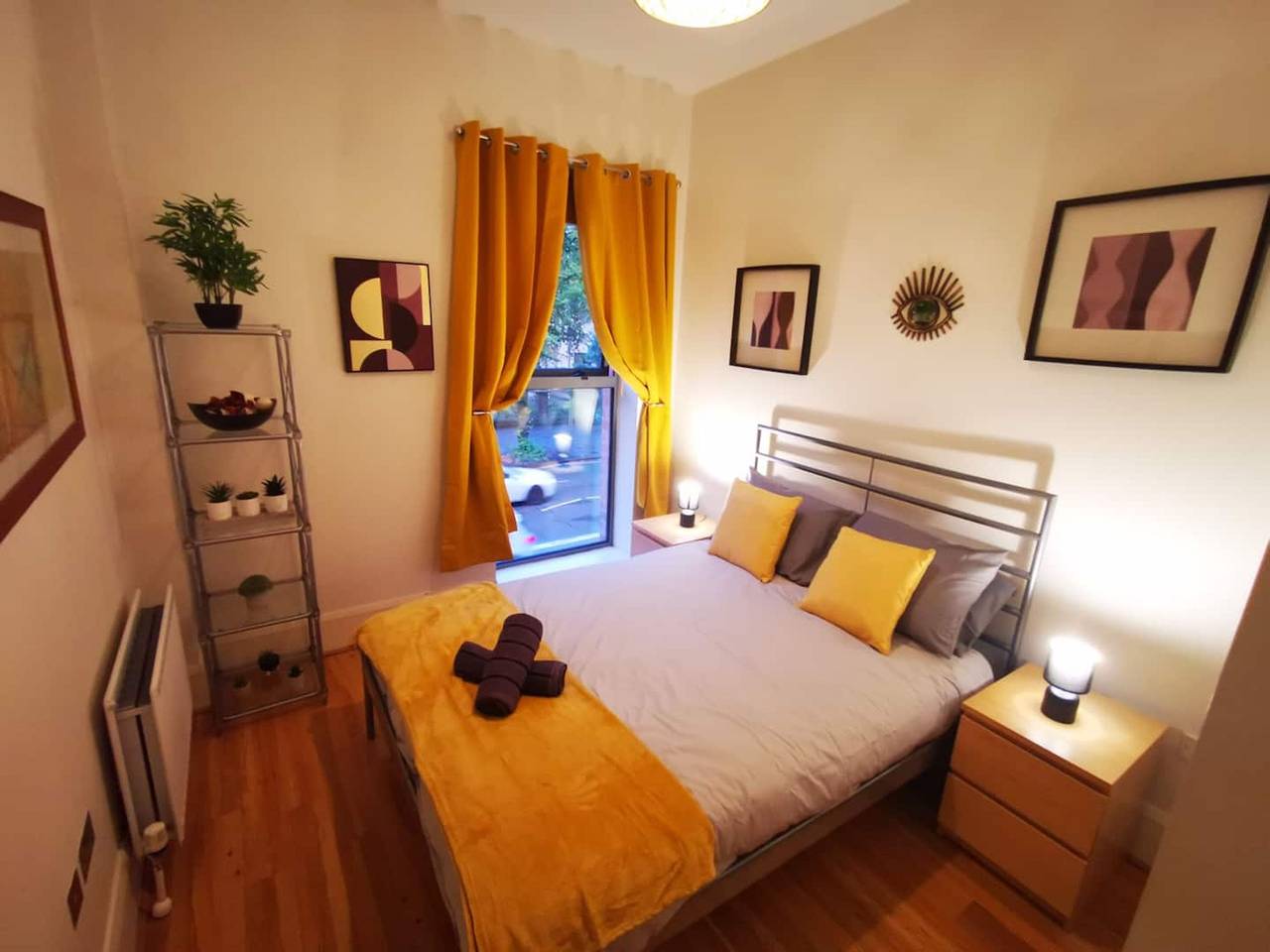 Entire apartment, 2Br Modern Luxury Loft Apartment in Belfast, County Down