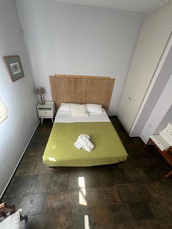 Location de vacances pour 8 personnes, avec jardin ainsi que terrasse et piscine, animaux acceptés dans Kalamaki - 3