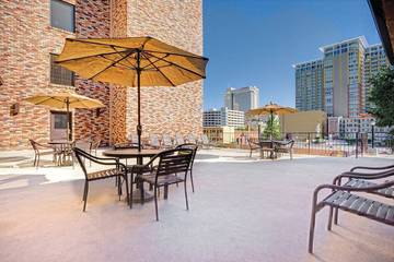 Hotel for 4 Guests in Reno, Nevada, Picture 2