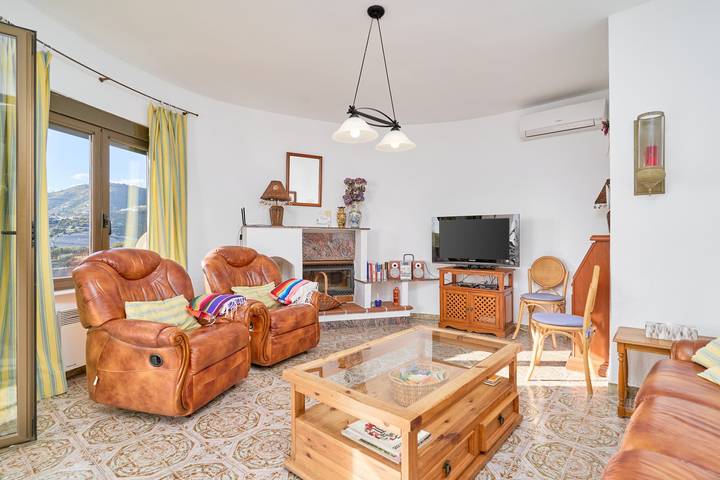 Casa rural para 5 personas, con Balcón y Jardín en Parque Nacional de Sierra Nevada - 4