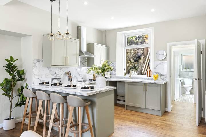 Modern 3-Bed Swansea Home | Parking in Swansea, Región de Swansea